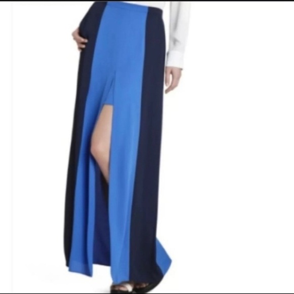 BCBGMaxAzria Dresses & Skirts - BCBG Maxazria Jane Flowy Maxi Front Slit Blue Skirt Size Medium (M)